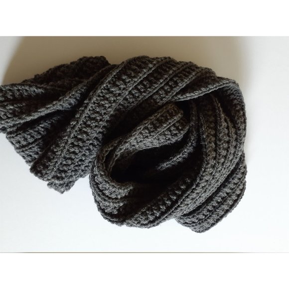 Silver gray acrylic shawl knitted - Picture 8 of 9